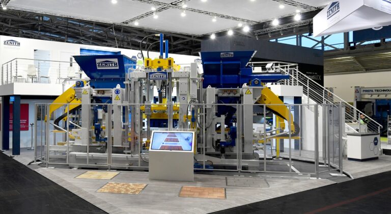 Machine à blocs de béton orientable n'a besoin pas de rails pour Dirksen Sierbeton